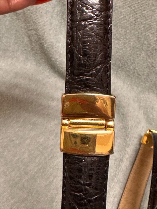 Vintage Gold Buckle Womens Italian Black Calfskin Leather Skinny M Belt